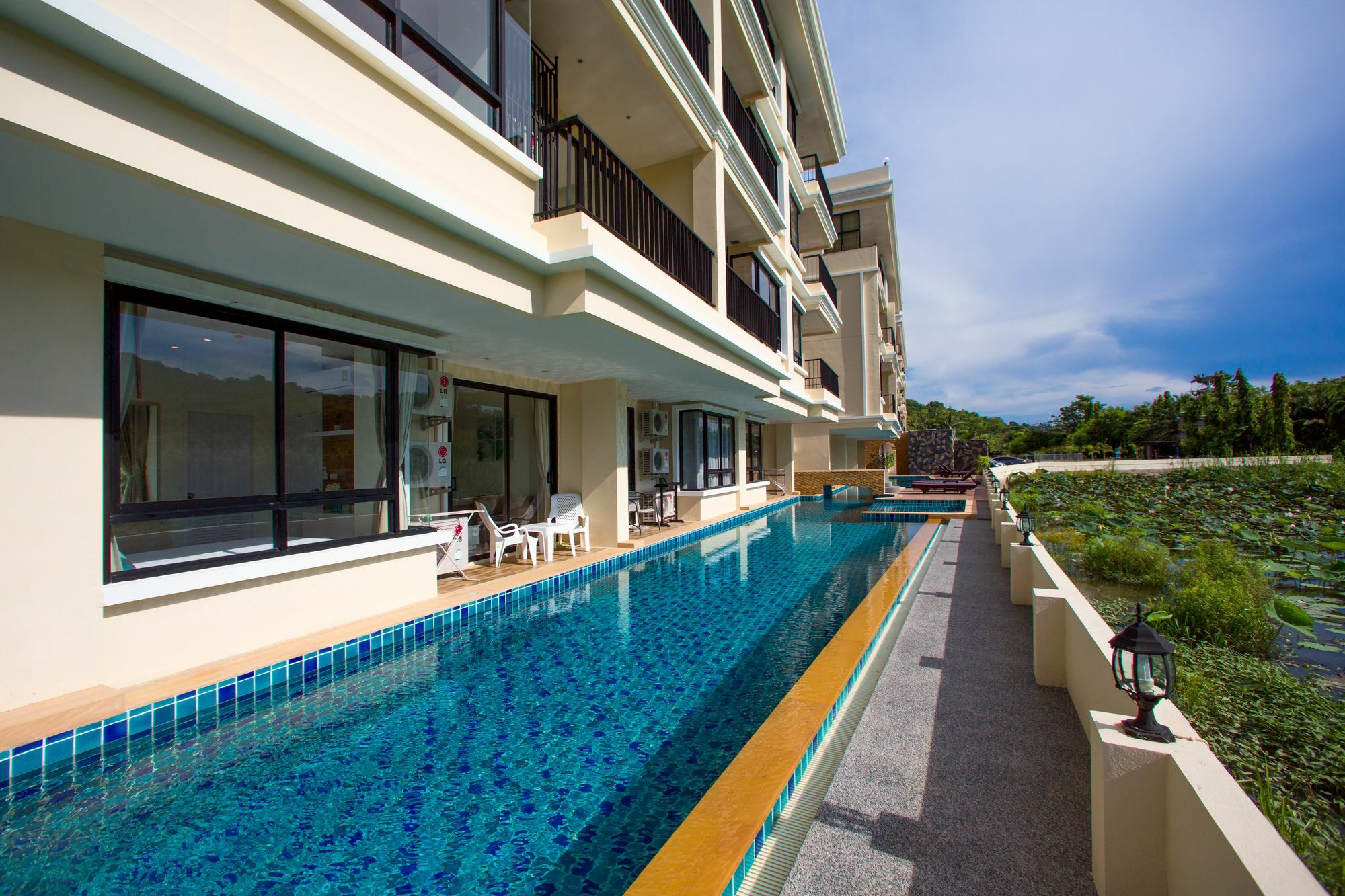 The Lago Apartments Rawai Exterior photo
